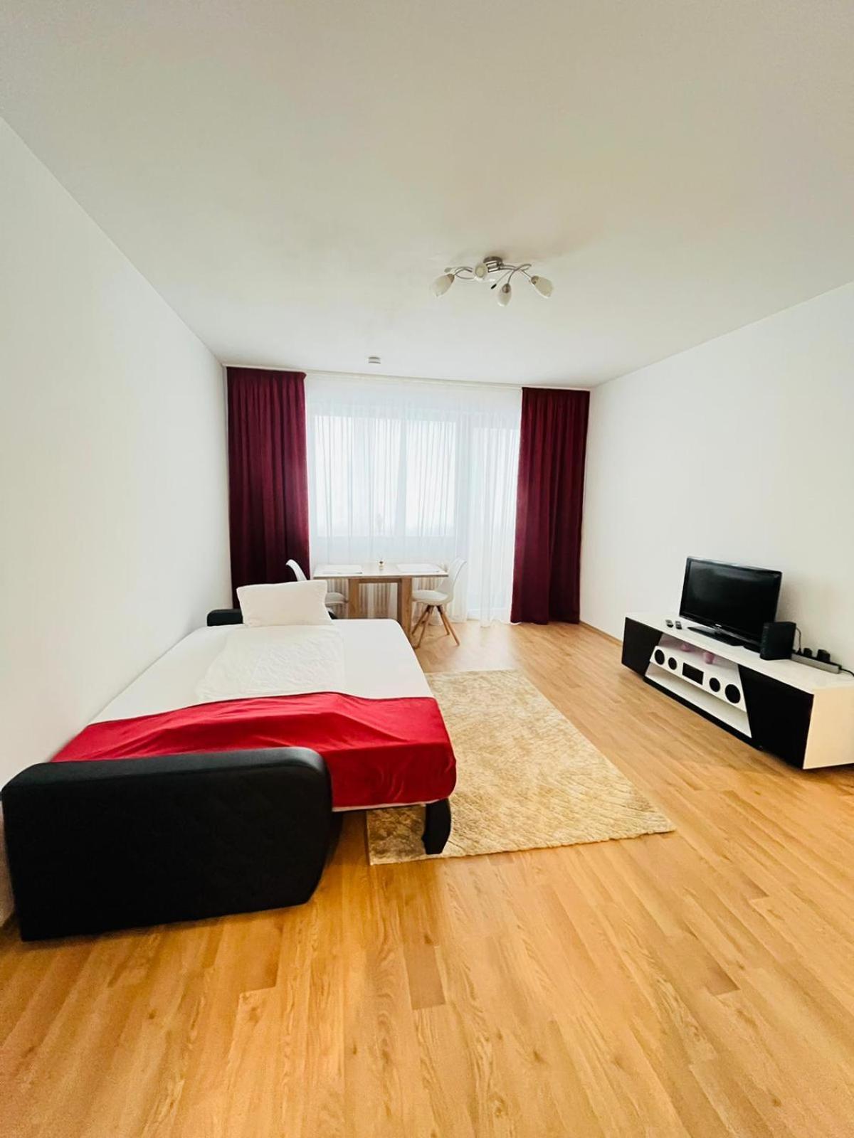 Magnifique Appartment Linz Exterior photo